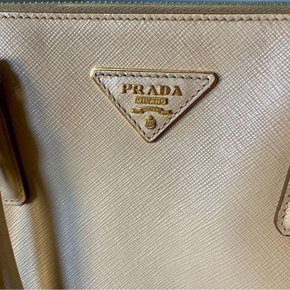 Prada Galleria Double Zip Saffiano Leather - Picture 9 of 13
